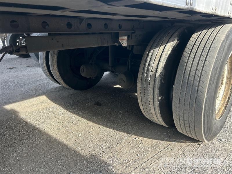Utility VS2RA 53 ft x 102 in T/A Refrigerated Trailer Piekabes ar temperatūras kontroli