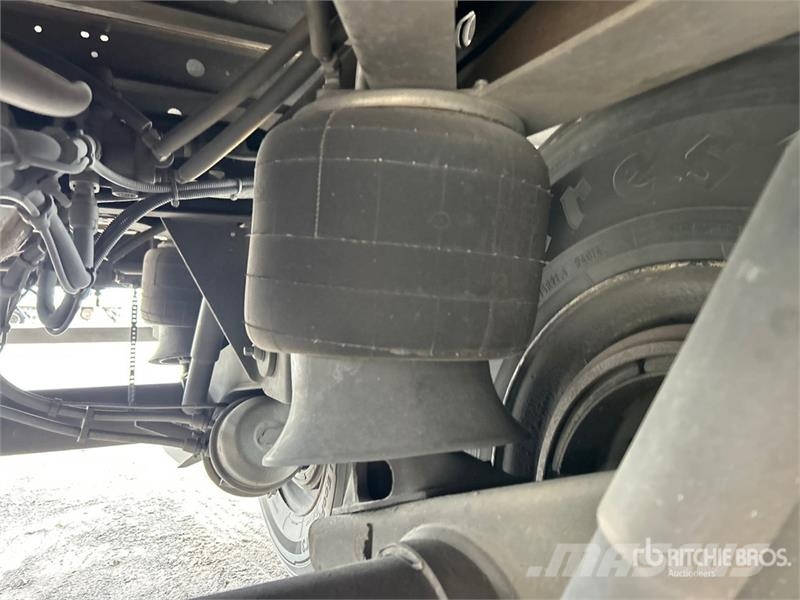Utility VS2RA 53 ft x 102 in T/A Refrigerated Trailer Температурно-контролирани полуремаркета
