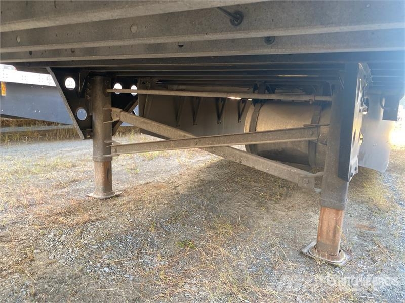 Utility VS2RA 53 ft x 102 in T/A Refrigerated Trailer Semi Reboques Isotérmicos