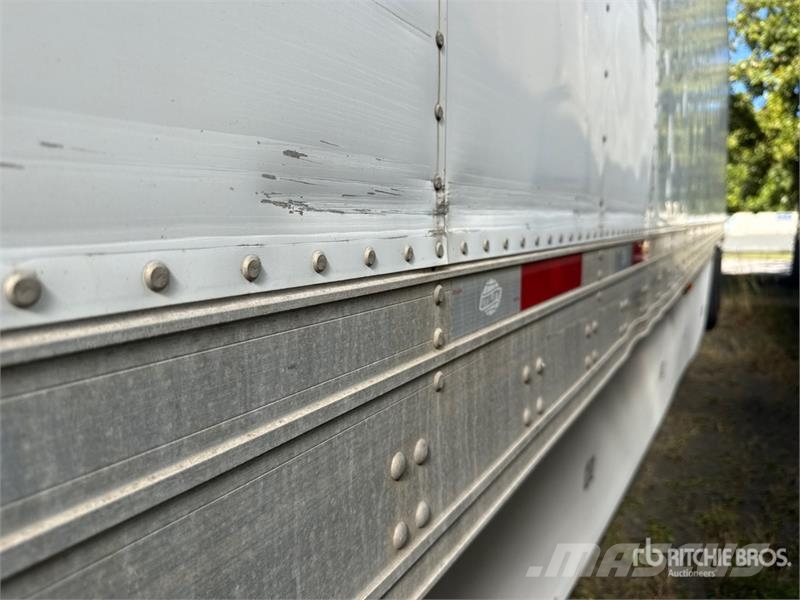 Utility VS2RA 53 ft x 102 in T/A Refrigerated Trailer Semi remorque frigorifique