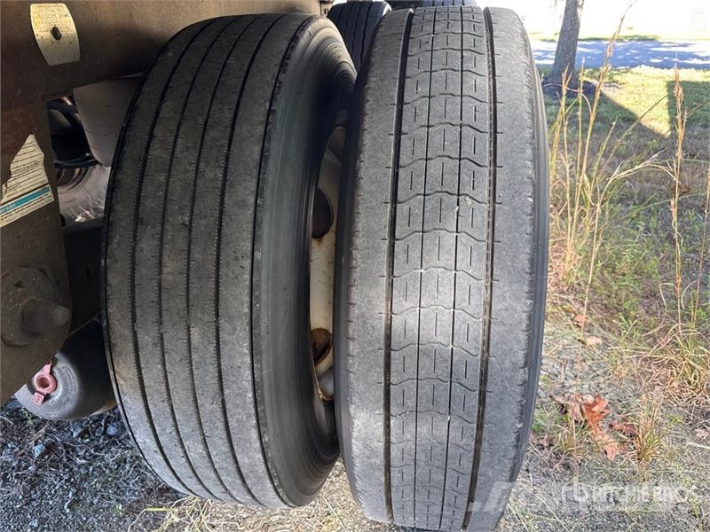 Utility VS2RA 53 ft x 102 in T/A Refrigerated Trailer Semi remorque frigorifique