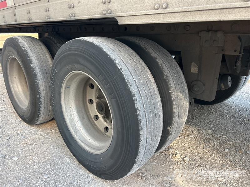 Utility VS2RA 53 ft x 102 in T/A Refrigerated Trailer Puspriekabės su izoterminiu kėbulu