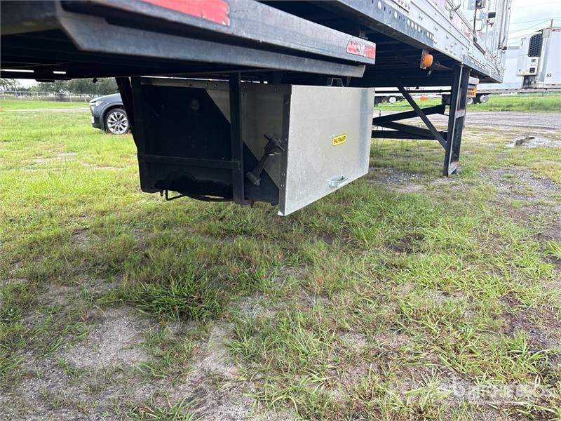 Utility VS2RA 53 ft x 102 in T/A Refrigerated Trailer Temperature controlled semi-trailers