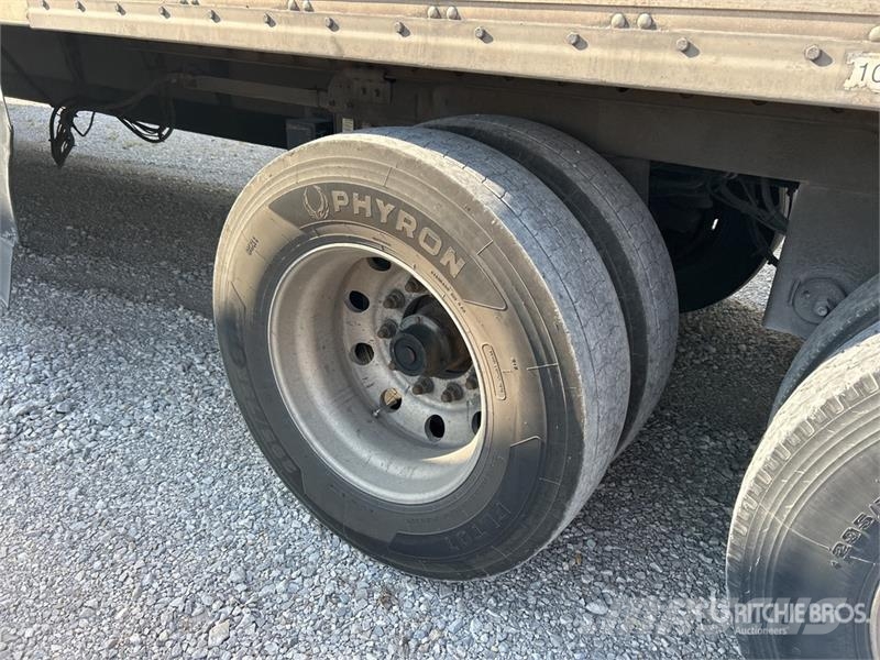 Utility VS2RA 53 ft x 102 in T/A Refrigerated Trailer Puspriekabės su izoterminiu kėbulu
