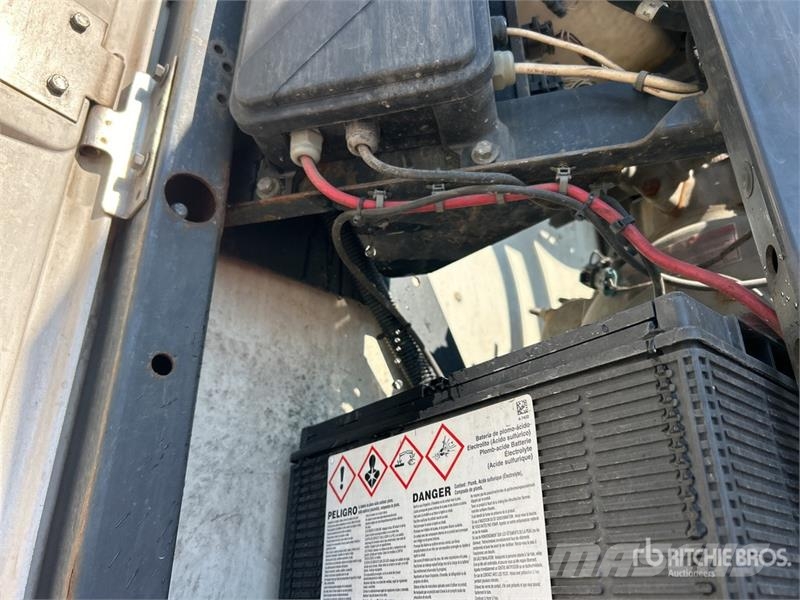 Utility VS2RA 53 ft x 102 in T/A Refrigerated Trailer Puspriekabės su izoterminiu kėbulu