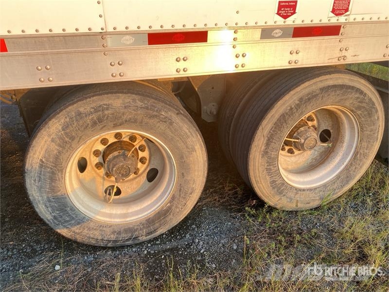 Utility VS2RA 53 ft x 102 in T/A Refrigerated Trailer Temperature controlled semi-trailers