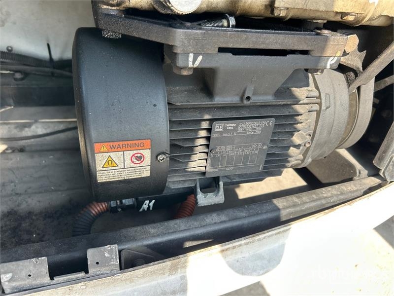 Utility VS2RA 53 ft x 102 in T/A Refrigerated Trailer Kühlauflieger