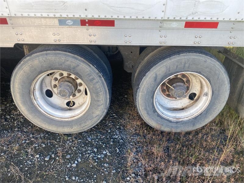 Utility VS2RA 53 ft x 102 in T/A Refrigerated Trailer Semirremolques de temperatura controlada