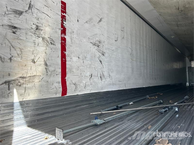 Utility VS2RA 53 ft x 102 in T/A Refrigerated Trailer 控溫式半拖車