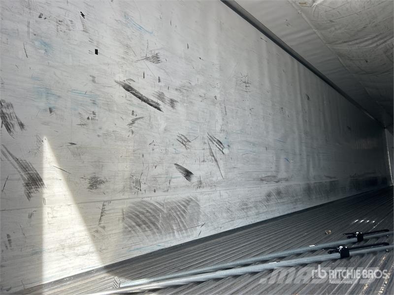 Utility VS2RA 53 ft x 102 in T/A Refrigerated Trailer Temperature controlled semi-trailers