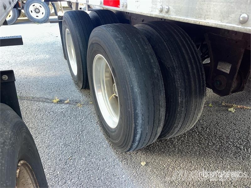 Utility VS2RA 53 ft x 102 in T/A Refrigerated Trailer Hladilne polprikolice