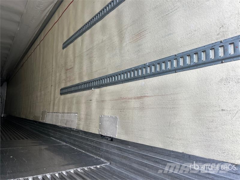 Utility VS2RA 53 ft x 102 in T/A Refrigerated Trailer Piekabes ar temperatūras kontroli