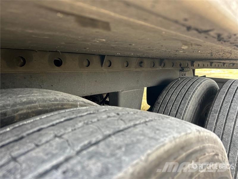 Utility VS2RA 53 ft x 102 in T/A Refrigerated Trailer Температурно-контролирани полуремаркета

