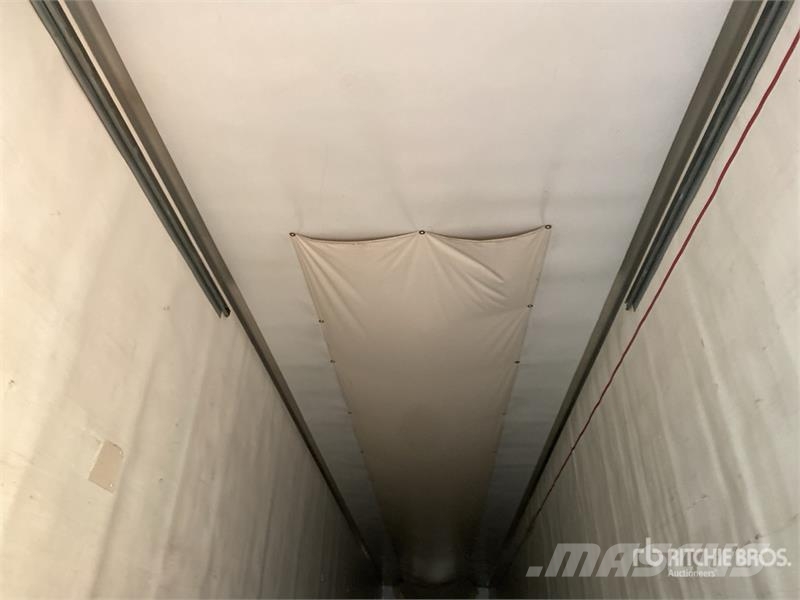 Utility VS2RA 53 ft x 102 in T/A Refrigerated Trailer Temperature controlled semi-trailers