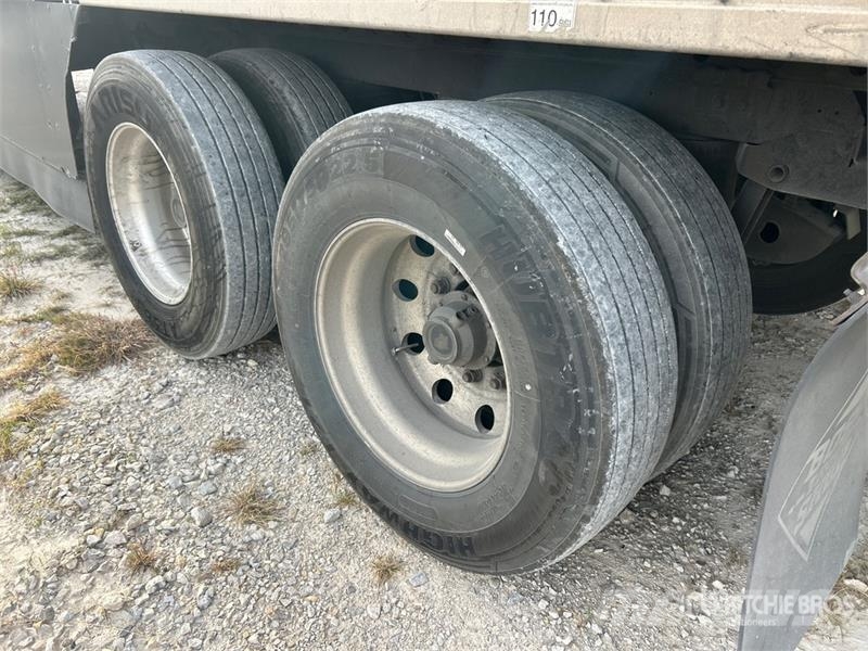 Utility VS2RA 53 ft x 102 in T/A Refrigerated Trailer Температурно-контролирани полуремаркета
