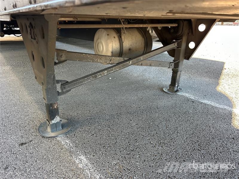 Utility VS2RA 53 ft x 102 in T/A Refrigerated Trailer Напівпричепи-рефрижератори