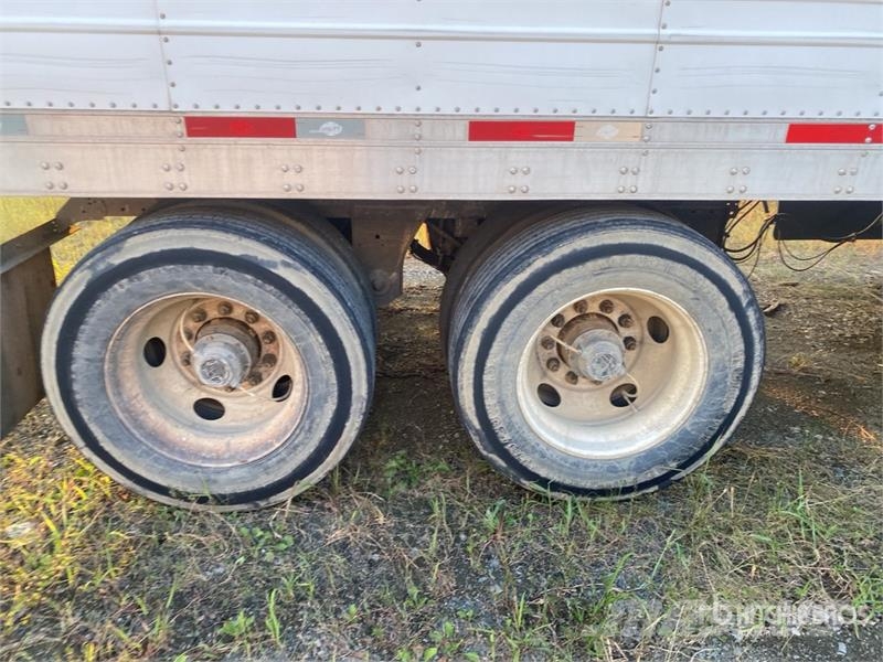 Utility VS2RA 53 ft x 102 in T/A Refrigerated Trailer Temperature controlled semi-trailers