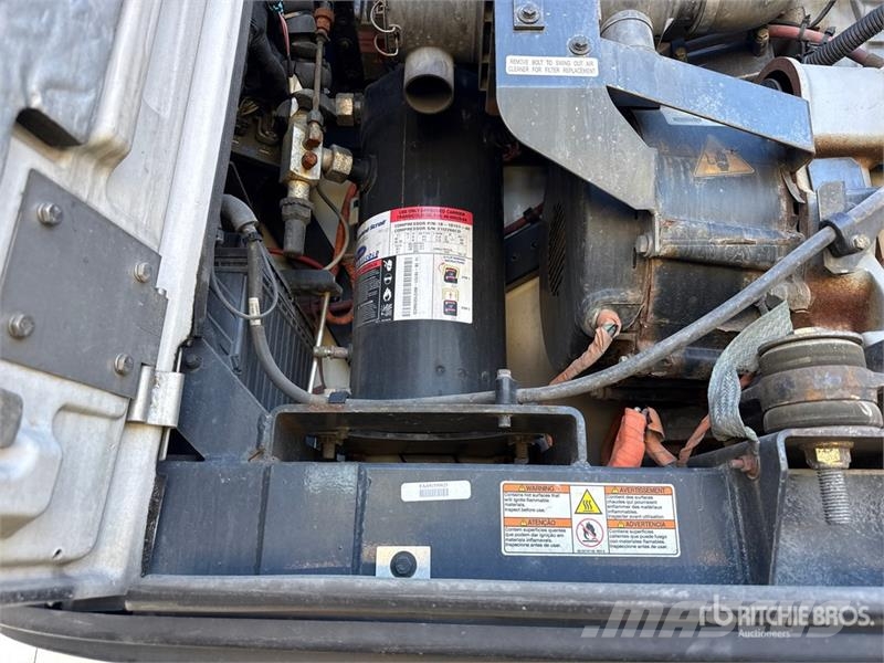 Utility VS2RA 53 ft x 102 in T/A Refrigerated Trailer 控溫式半拖車