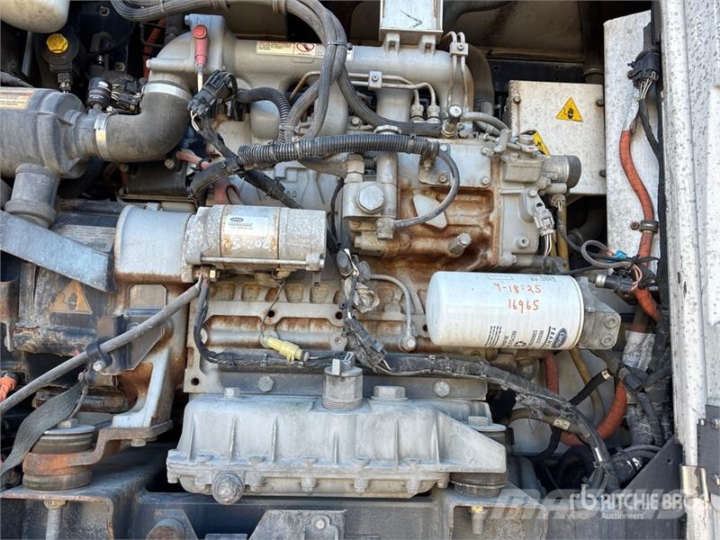 Utility VS2RA 53 ft x 102 in T/A Refrigerated Trailer Полуприцепы-рефрижераторы