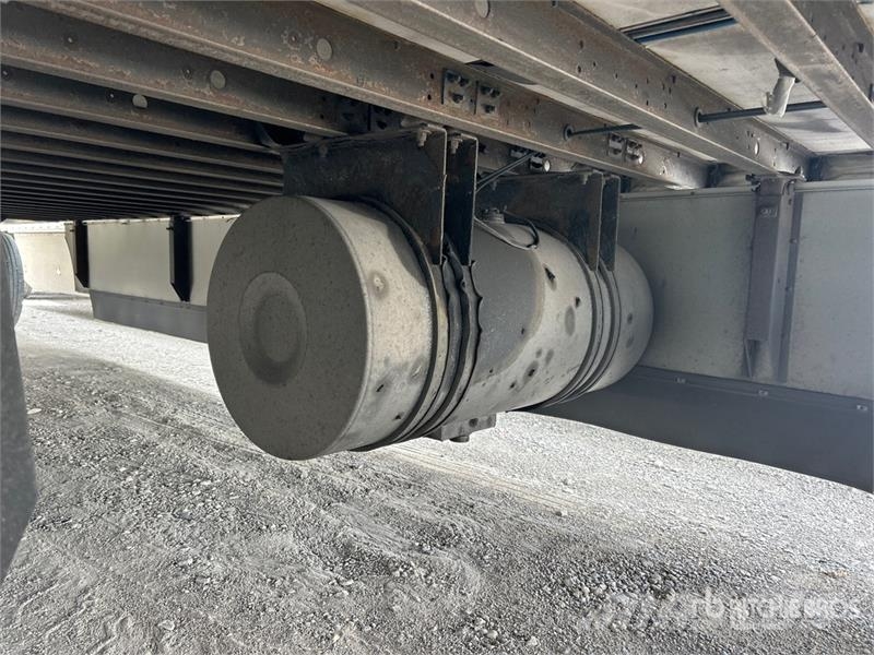 Utility VS2RA 53 ft x 102 in T/A Refrigerated Trailer Temperature controlled semi-trailers