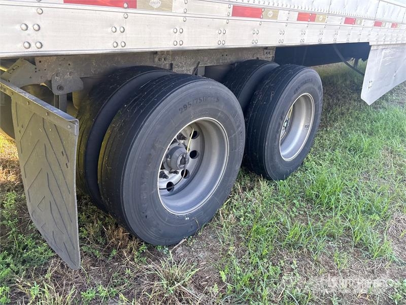 Utility VS2RA 53 ft x 102 in T/A Refrigerated Trailer Piekabes ar temperatūras kontroli