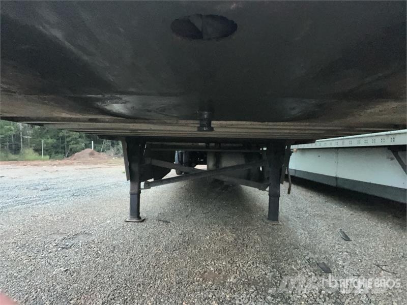 Utility VS2RA 53 ft x 102 in T/A Refrigerated Trailer 保温半挂车