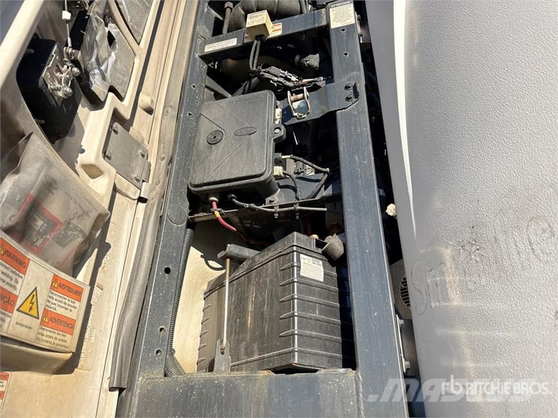 Utility VS2RA 53 ft x 102 in T/A Refrigerated Trailer Piekabes ar temperatūras kontroli