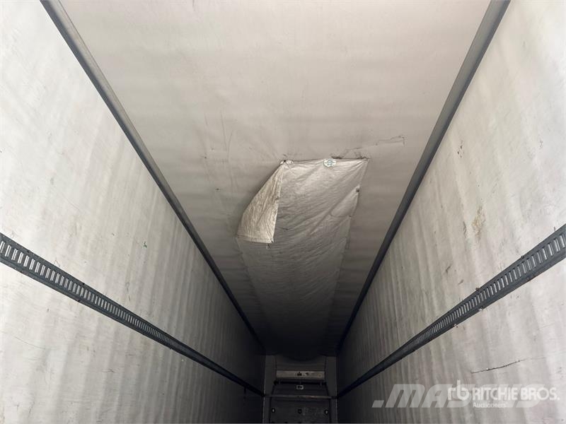 Utility VS2RA 53 ft x 102 in T/A Refrigerated Trailer Piekabes ar temperatūras kontroli