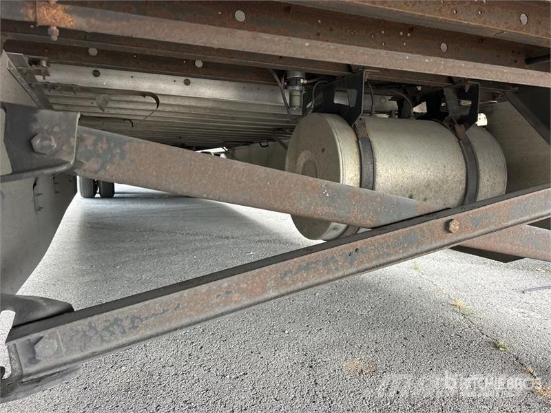 Utility VS2RA 53 ft x 102 in T/A Refrigerated Trailer Hladilne polprikolice