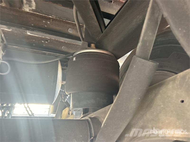 Utility VS2RA 53 ft x 102 in T/A Refrigerated Trailer Температурно-контролирани полуремаркета
