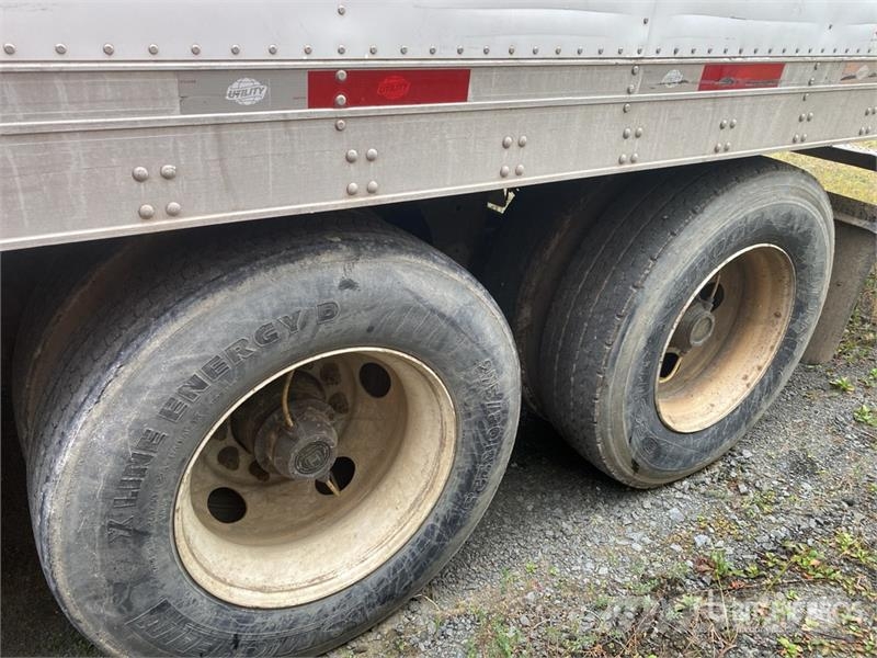 Utility VS2RA 53 ft x 102 in T/A Refrigerated Trailer Piekabes ar temperatūras kontroli