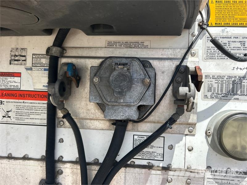 Utility VS2RA 53 ft x 102 in T/A Refrigerated Trailer Semi Reboques Isotérmicos