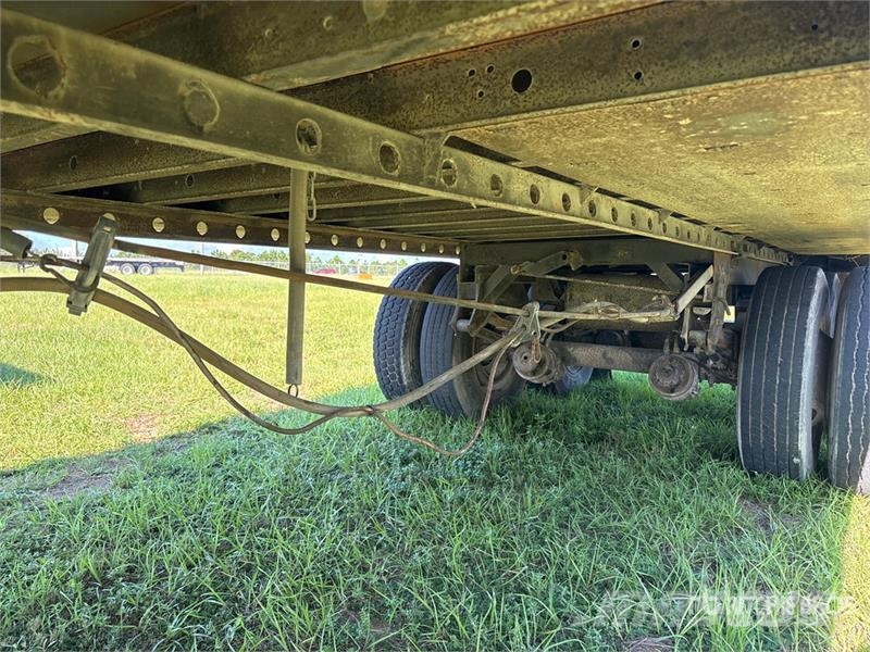 Utility VS2RA 53 ft x 102 in T/A Refrigerated Trailer Temperature controlled semi-trailers