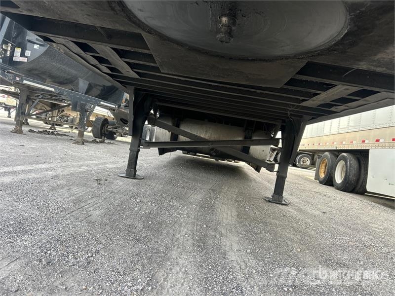 Utility VS2RA 53 ft x 102 in T/A Refrigerated Trailer Piekabes ar temperatūras kontroli
