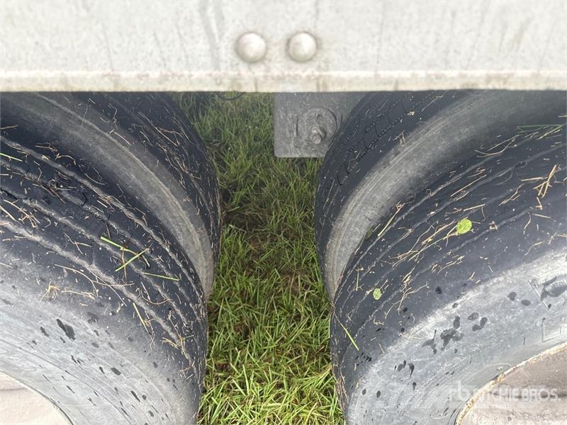 Utility VS2RA 53 ft x 102 in T/A Refrigerated Trailer Hladilne polprikolice