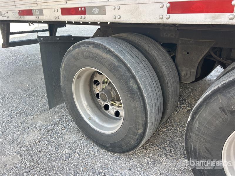 Utility VS2RA 53 ft x 102 in T/A Refrigerated Trailer Температурно-контролирани полуремаркета
