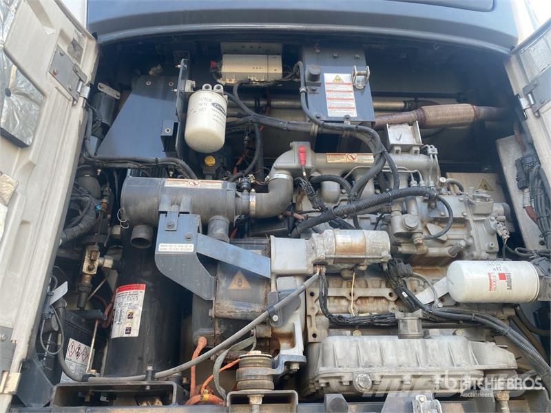 Utility VS2RA 53 ft x 102 in T/A Refrigerated Trailer 控溫式半拖車