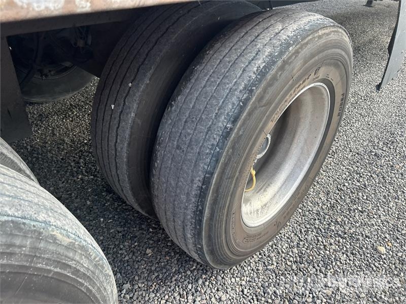 Utility VS2RA 53 ft x 102 in T/A Refrigerated Trailer Puspriekabės su izoterminiu kėbulu