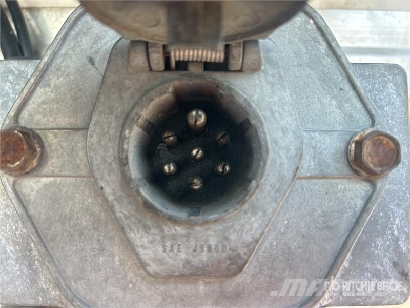 Utility VS2RA 53 ft x 102 in T/A Refrigerated Trailer Температурно-контролирани полуремаркета
