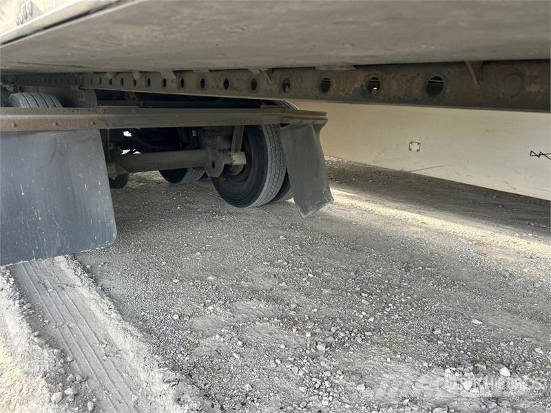 Utility VS2RA 53 ft x 102 in T/A Refrigerated Trailer Piekabes ar temperatūras kontroli