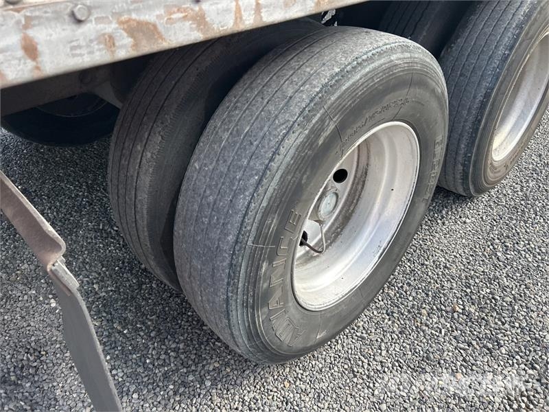 Utility VS2RA 53 ft x 102 in T/A Refrigerated Trailer Puspriekabės su izoterminiu kėbulu