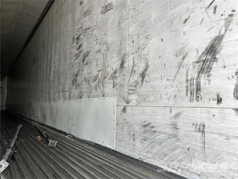 Utility VS2RA 53 ft x 102 in T/A Refrigerated Trailer Температурно-контролирани полуремаркета