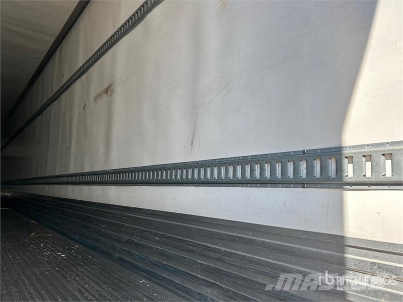 Utility VS2RA 53 ft x 102 in T/A Multi -Temp Refrigerated  Напівпричепи-рефрижератори