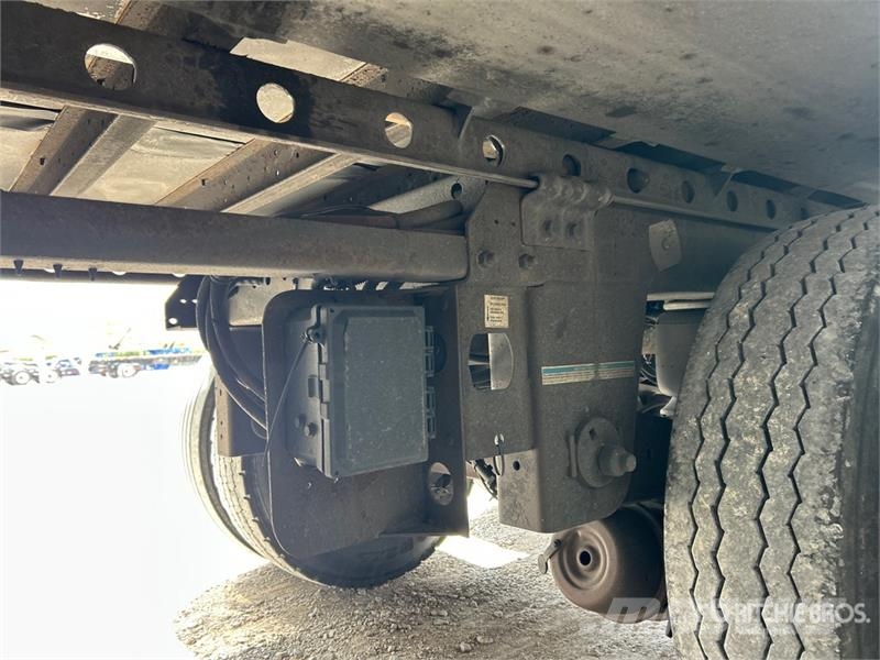 Utility VS2RA 53 ft x 102 in T/A Refrigerated Trailer Temperature controlled semi-trailers