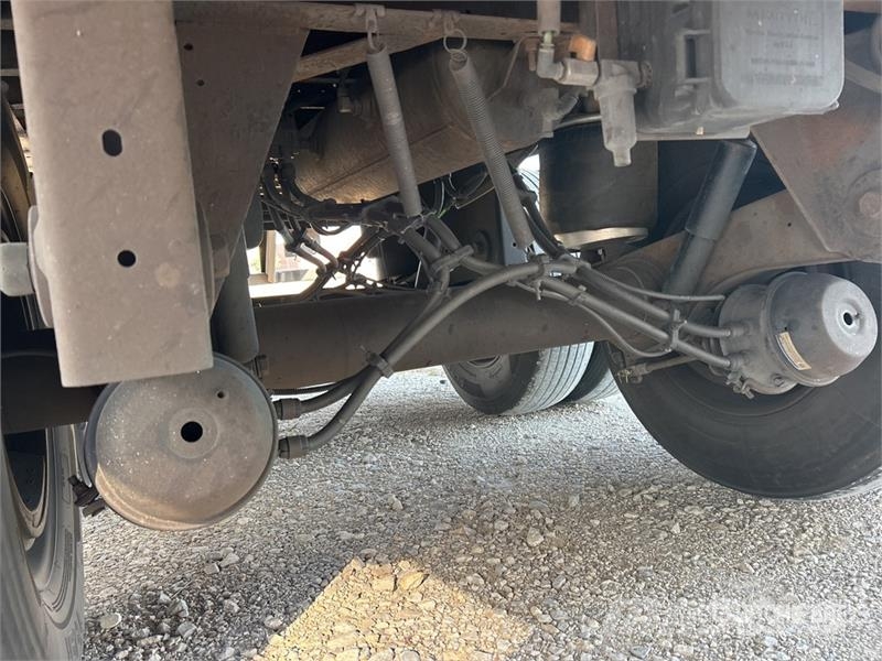 Utility VS2RA 53 ft x 102 in T/A Refrigerated Trailer Puspriekabės su izoterminiu kėbulu
