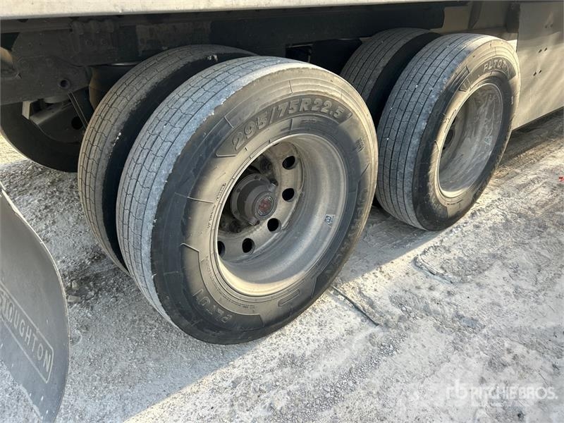 Utility VS2RA 53 ft x 102 in T/A Refrigerated Trailer 控溫式半拖車