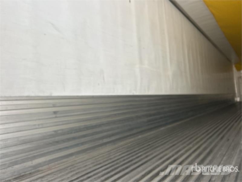 Utility VS2RA 53 ft x 102 in T/A Refrigerated Trailer Температурно-контролирани полуремаркета
