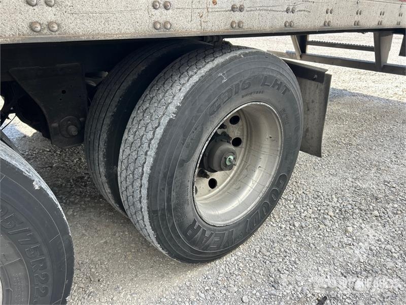 Utility VS2RAP 53 ft x 102 in T/A Refrigerated Trailer 保温半挂车