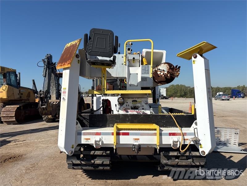  UTV Achiever Crawler Carrier Digger Derrick 건설 장비 - 기타