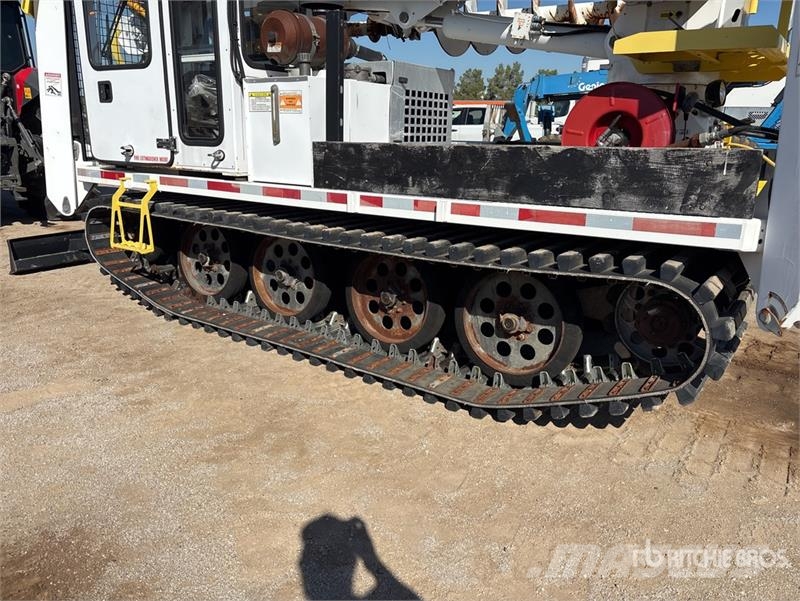  UTV Achiever Crawler Carrier Digger Derrick 건설 장비 - 기타